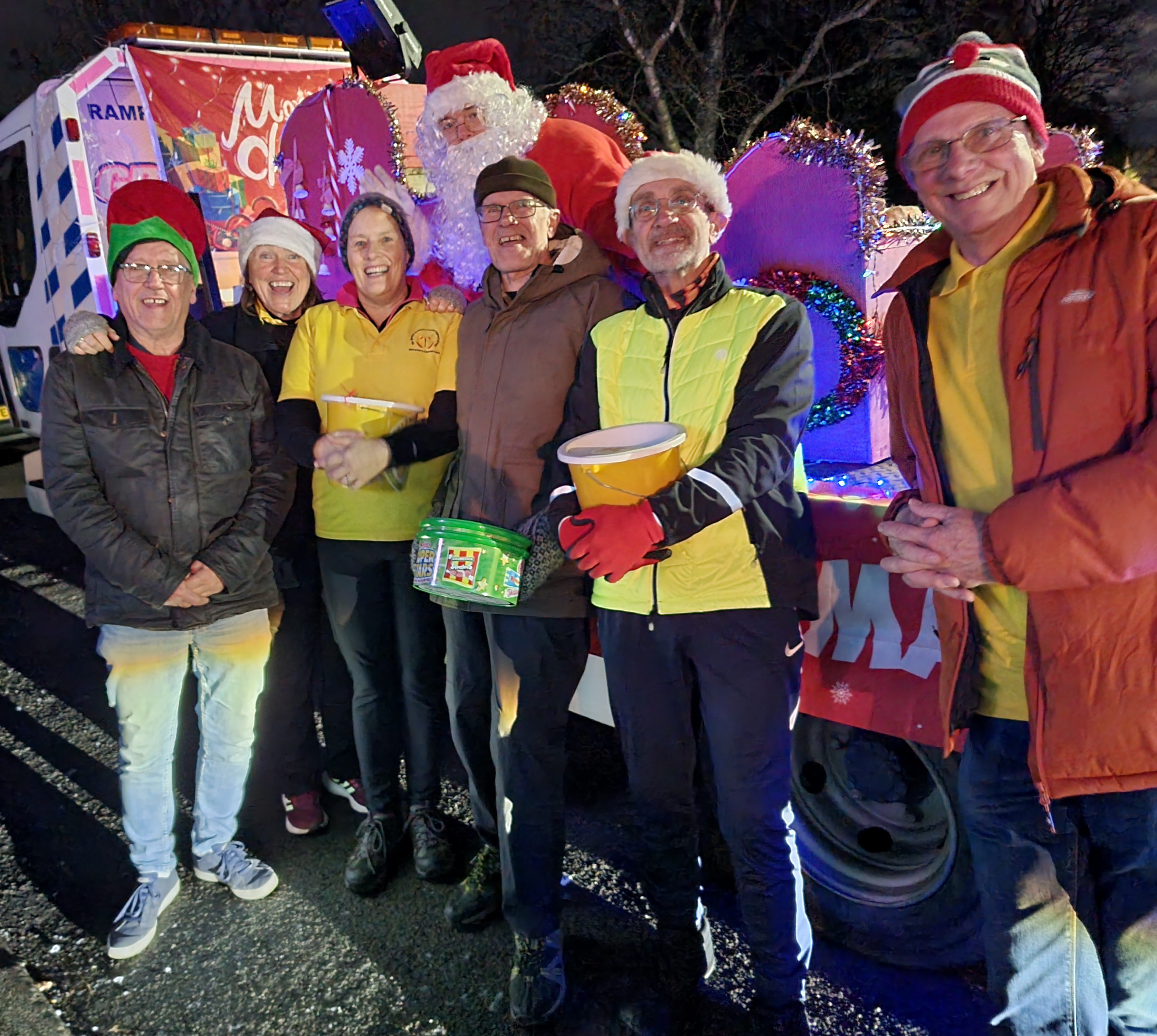 Santa Run helpers